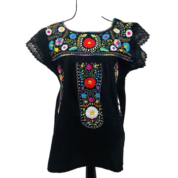 Embroidered Mexican Blouse Size M black Color mexican blouse - Picture 1 of 6